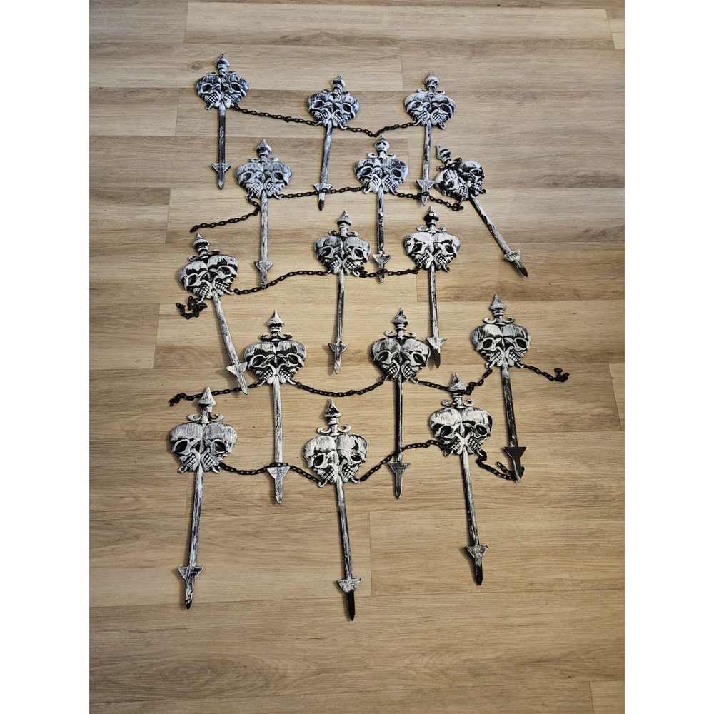15 Halloween Skull Fence Border Ground Stakes Chains Spooky Gothic Yard Decor